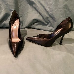 EUC Black Guess Stiletto Pumps 9